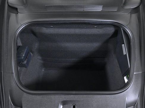 Certified 2025 Porsche 911 Carrera w/ Premium Package image 27