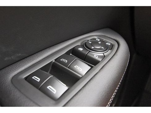 New 2026 Cadillac XT5 Sportv w/ LPO, Onyx Lite Package AWD/4WD image 15