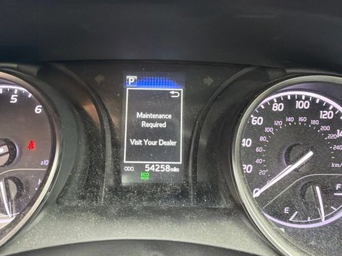 Used 2023 Toyota Camry SE FWD image 14