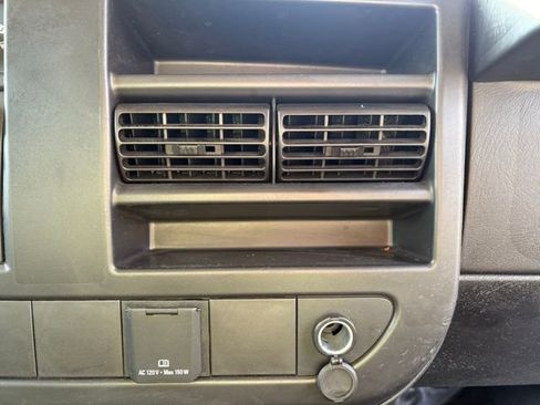 Used 2024 GMC Savana 2500 w/ Driver Convenience Package image 26