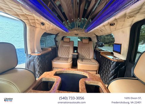 Used 2015 Lincoln Navigator L 4WD image 1