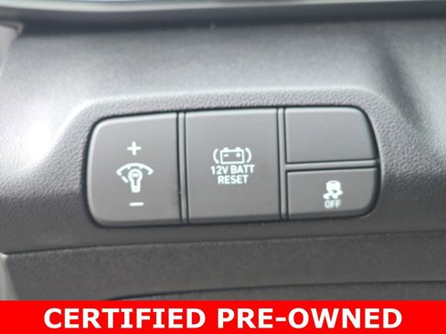 Used 2025 Hyundai Elantra SEL FWD image 26