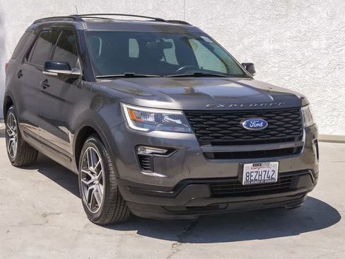 Used 2018 Ford Explorer Sport AWD/4WD image 3