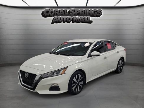 Used 2021 Nissan Altima 2.5 SV FWD image 3