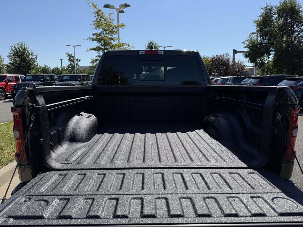 New 2027 RAM 1500 4x4 Crew Cab image 33