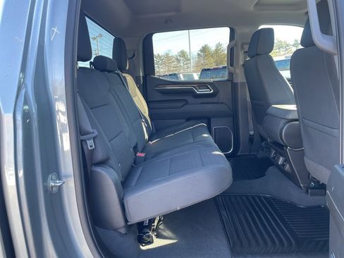 Used 2023 Chevrolet Silverado 1500 LT image 32
