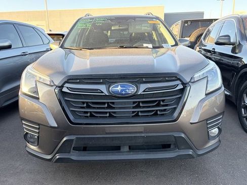 Used 2022 Subaru Forester Limited image 2