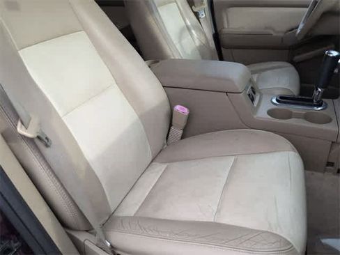 Used 2007 Ford Explorer Eddie Bauer image 21