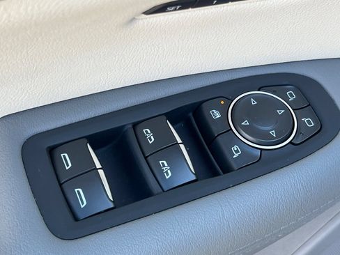 Used 2026 Cadillac XT5 Premium Luxury w/ LPO, Floor Liner Package FWD image 11