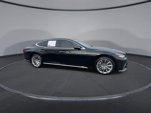 Used 2022 Lexus LS 500 w/ Interior Upgrade Package RWD image 2