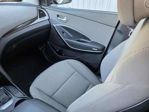 Used 2017 Hyundai Santa Fe Sport image 26