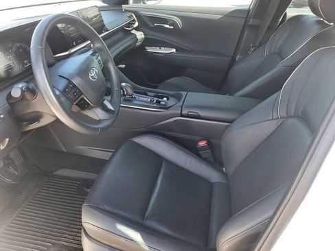 Used 2023 Toyota Crown AWD/4WD image 12