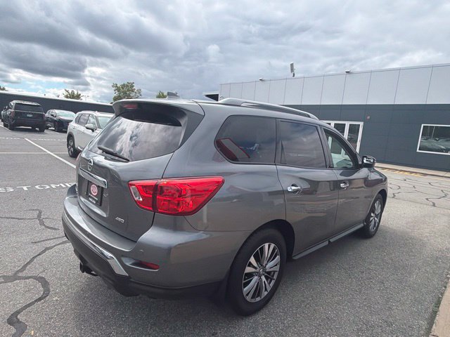Used 2019 Nissan Pathfinder S AWD/4WD image 5