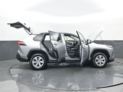 Used 2025 Toyota RAV4 LE FWD image 30