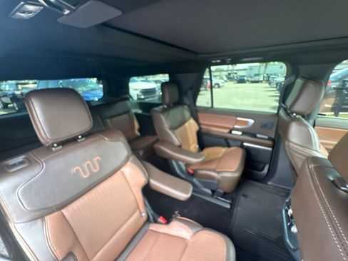Used 2025 Ford Expedition King Ranch AWD/4WD image 19