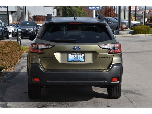 Certified 2025 Subaru Outback Onyx Edition image 5