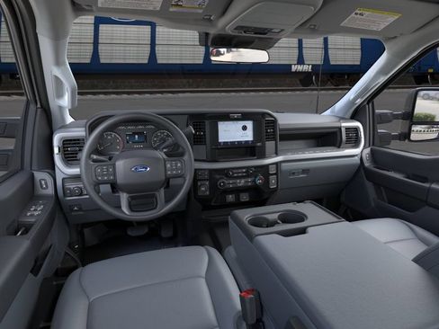 New 2026 Ford F250 XL w/ XL Chrome Package AWD/4WD image 6