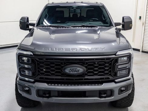 Used 2024 Ford F250 Platinum AWD/4WD image 5