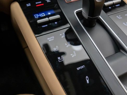 New 2026 Porsche Macan S image 23