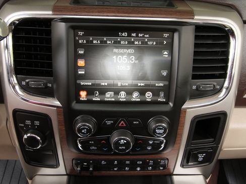 Used 2017 RAM 2500 Laramie w/ Convenience Group AWD/4WD image 28