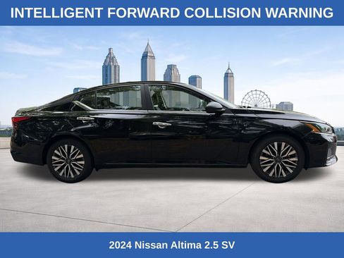 Used 2024 Nissan Altima 2.5 SV image 10