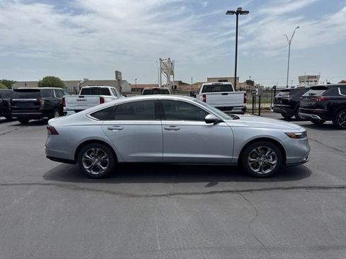 Used 2023 Honda Accord EX-L image 2