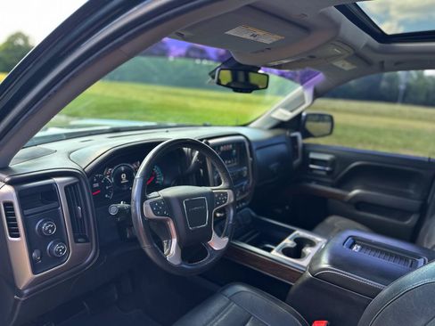 Used 2017 GMC Sierra 1500 Denali AWD/4WD image 12