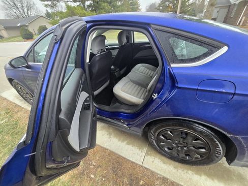 Used 2013 Ford Fusion S image 12