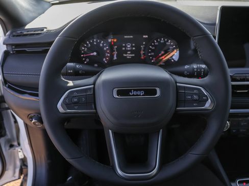 New 2026 Jeep Compass Latitude AWD/4WD image 24