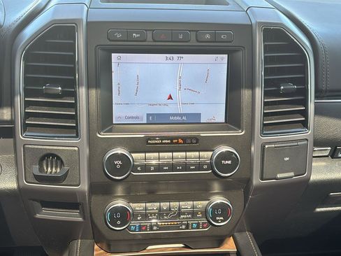 Used 2021 Ford Expedition Max Platinum AWD/4WD image 37
