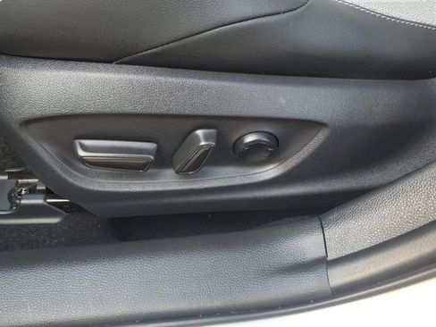 Used 2021 Toyota Corolla XSE w/ Carpet Mat Package (TMS) FWD image 17