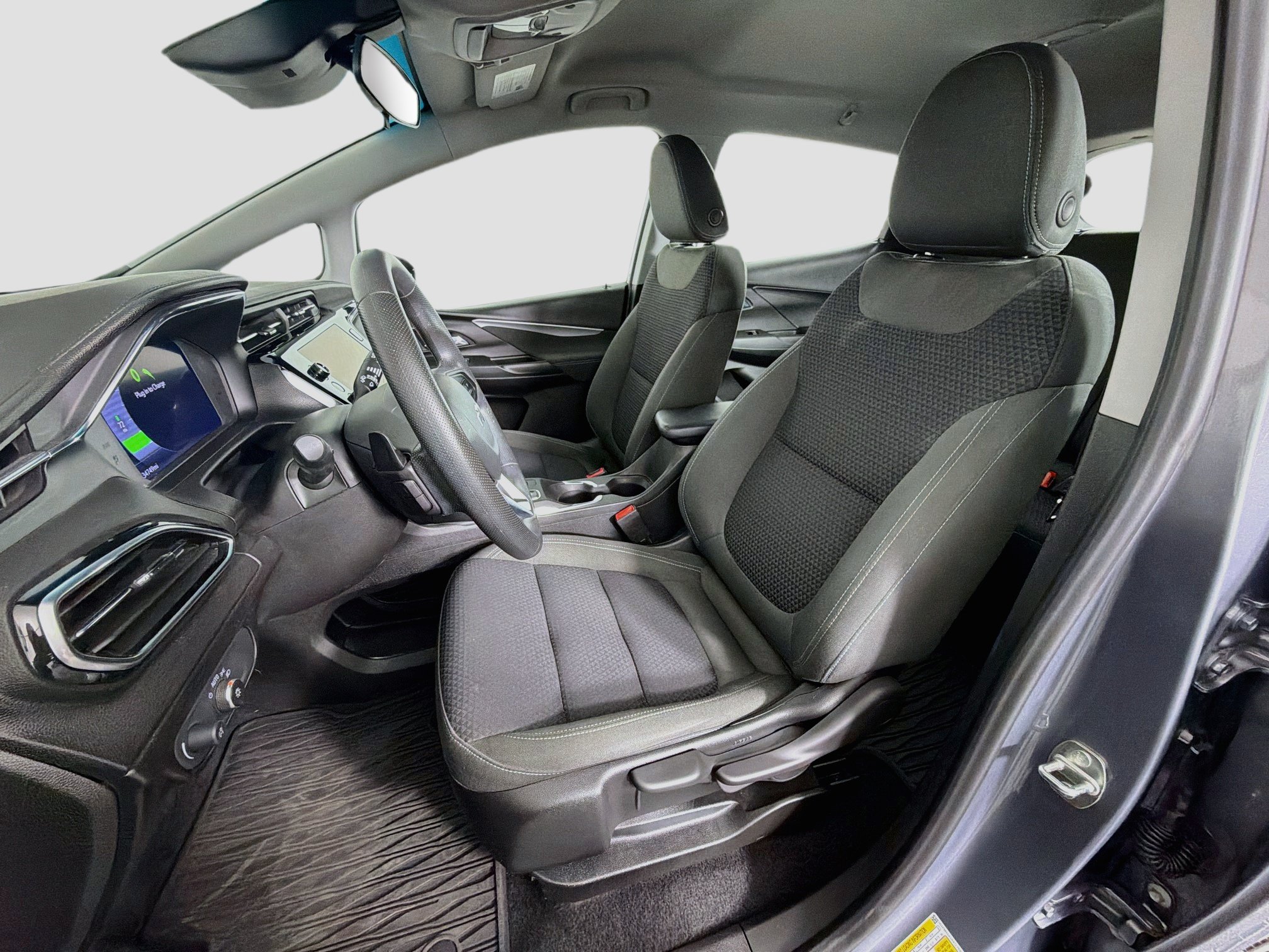 Used 2023 Chevrolet Bolt LT FWD image 13