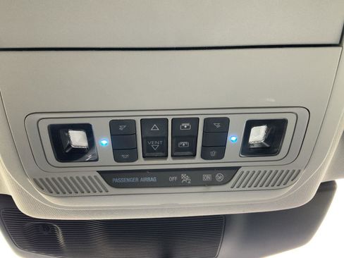 Used 2022 Ford Explorer XLT w/ Equipment Group 202A AWD/4WD image 59