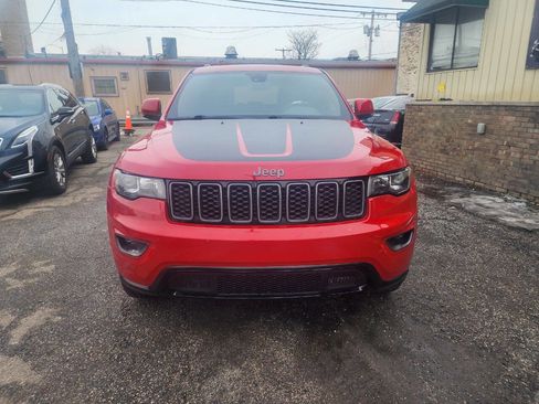 Used 2020 Jeep Grand Cherokee Trailhawk w/ Trailhawk Luxury Group image 2