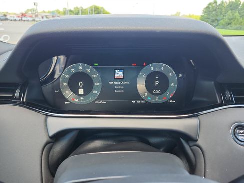 Used 2024 Land Rover Range Rover Evoque S AWD/4WD image 22