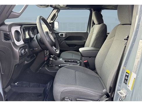 New 2026 Jeep Gladiator Willys AWD/4WD image 19