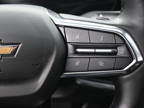Used 2025 Chevrolet Equinox LT w/ Convenience Package II FWD image 11