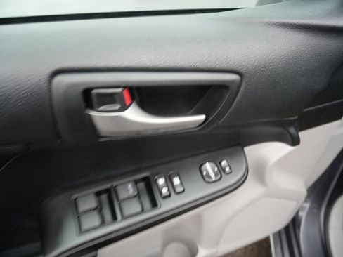 Used 2012 Toyota Camry LE image 14