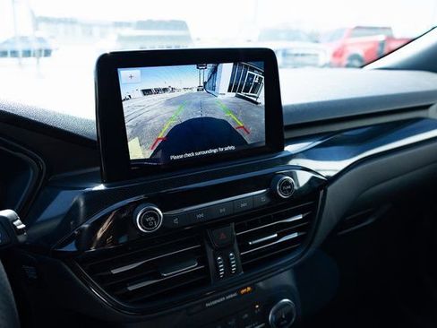 Used 2025 Ford Escape ST-Line image 14