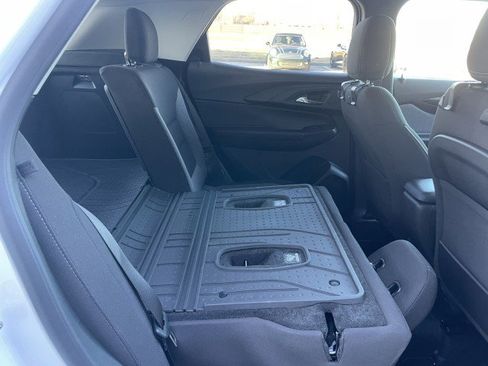 Used 2025 Chevrolet TrailBlazer LT w/ LT Cold Weather Package image 23