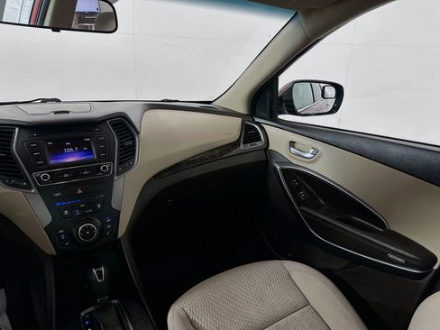 Used 2017 Hyundai Santa Fe Sport FWD image 23