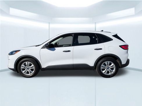 Used 2021 Ford Escape S image 2