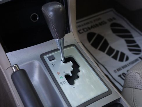 Used 2006 Toyota Solara SE FWD image 13