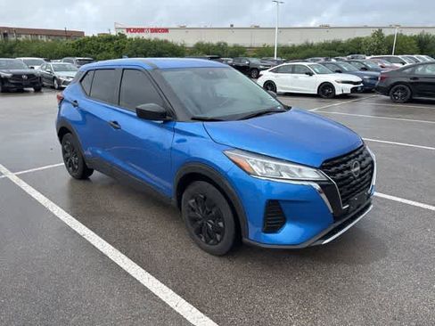 Used 2024 Nissan Kicks S image 7