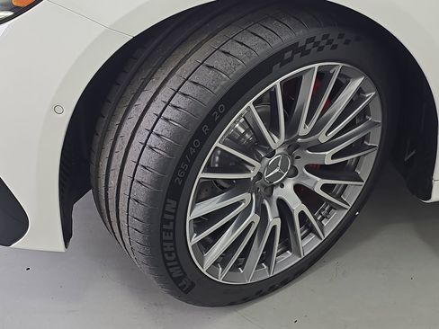 New 2026 Mercedes-Benz E 53 AMG e 4MATIC Sedan image 31