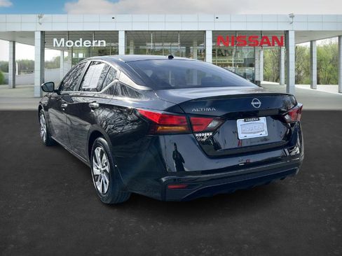 Certified 2025 Nissan Altima 2.5 S image 3