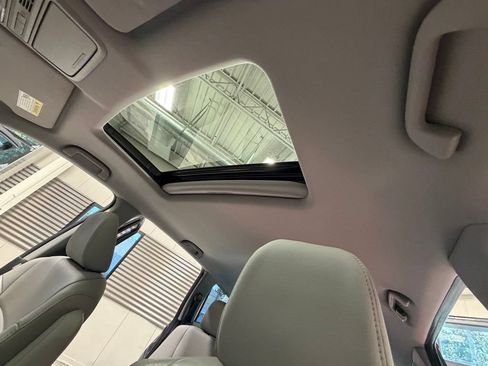 Used 2017 Honda Pilot EX-L image 11