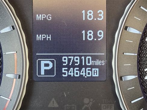 Used 2015 INFINITI Q70 3.7 image 25