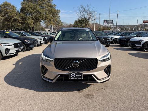 New 2026 Volvo XC60 B5 Ultra w/ Protection Package Premier image 6