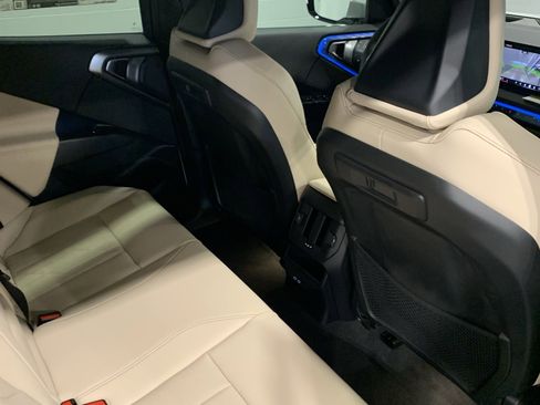 Used 2026 BMW X3 xDrive30 w/ Premium Package image 28